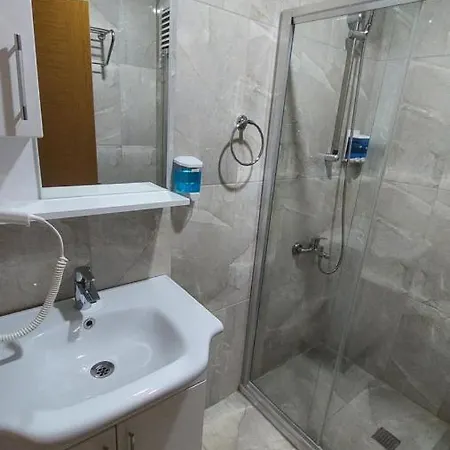 Otel Mını Suıte 3*