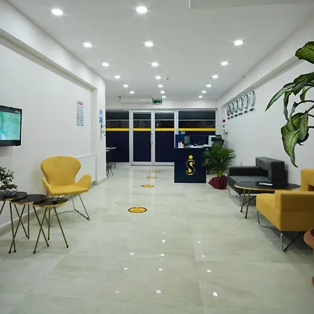 Hotel Mini 3*