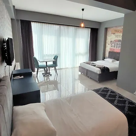 Hotel Mini 3*